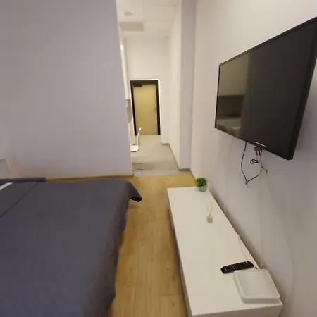 Zlatarooms 219 Варшава